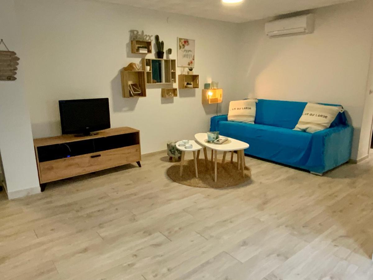 Magnifique Appartement En Front De Mer, Caneylles Росес Екстериор снимка