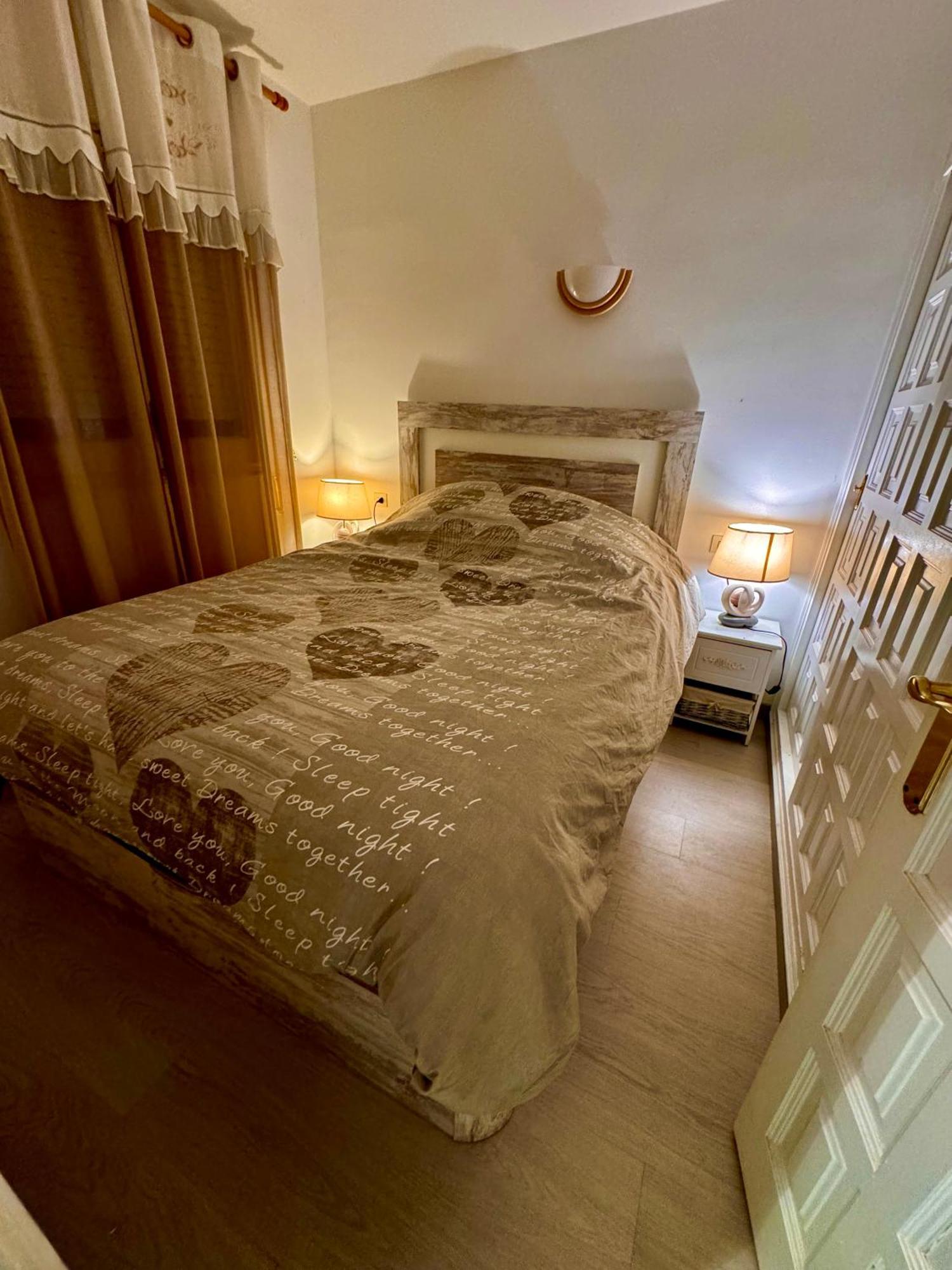 Magnifique Appartement En Front De Mer, Caneylles Росес Екстериор снимка