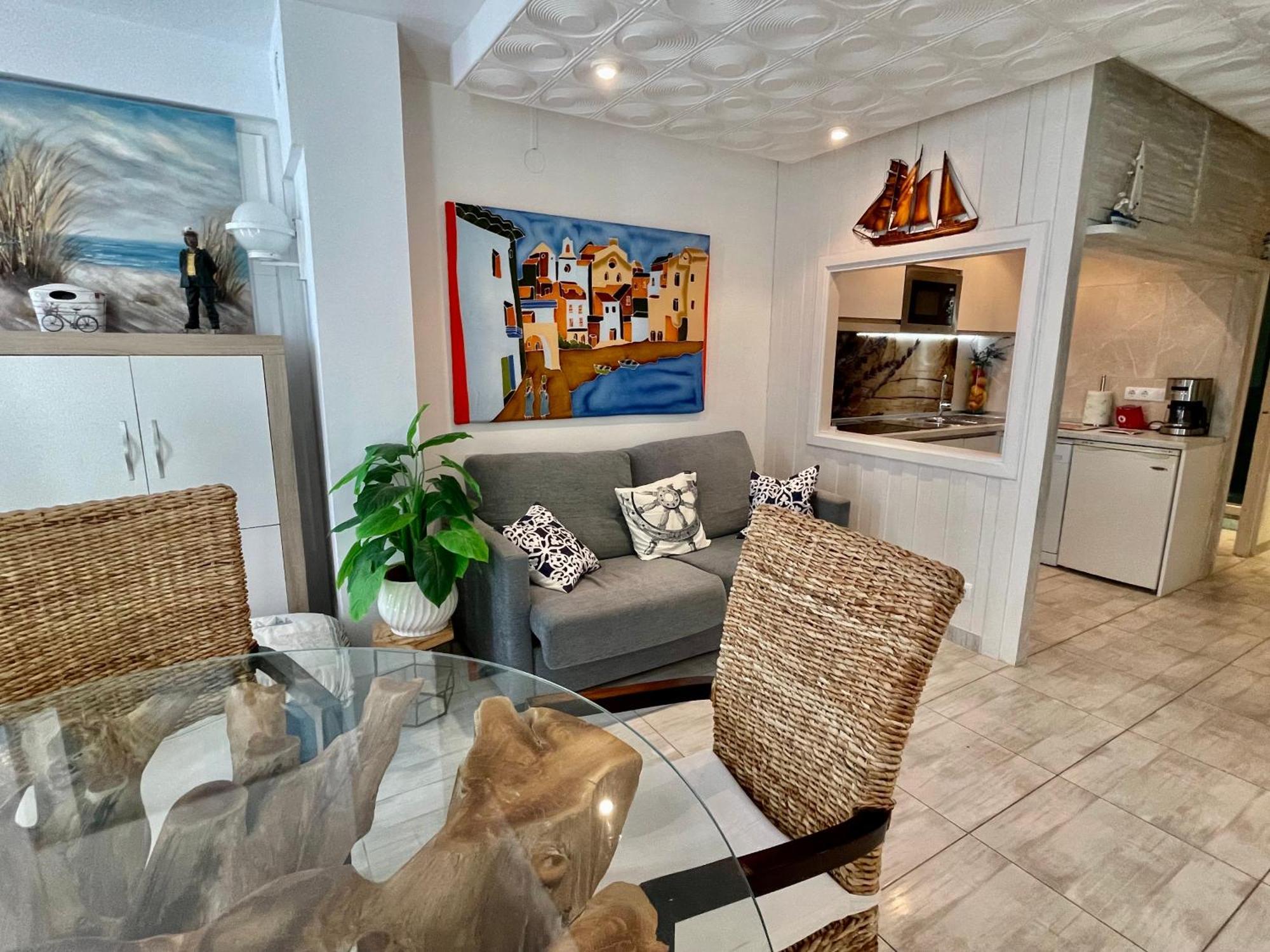 Magnifique Appartement En Front De Mer, Caneylles Росес Екстериор снимка