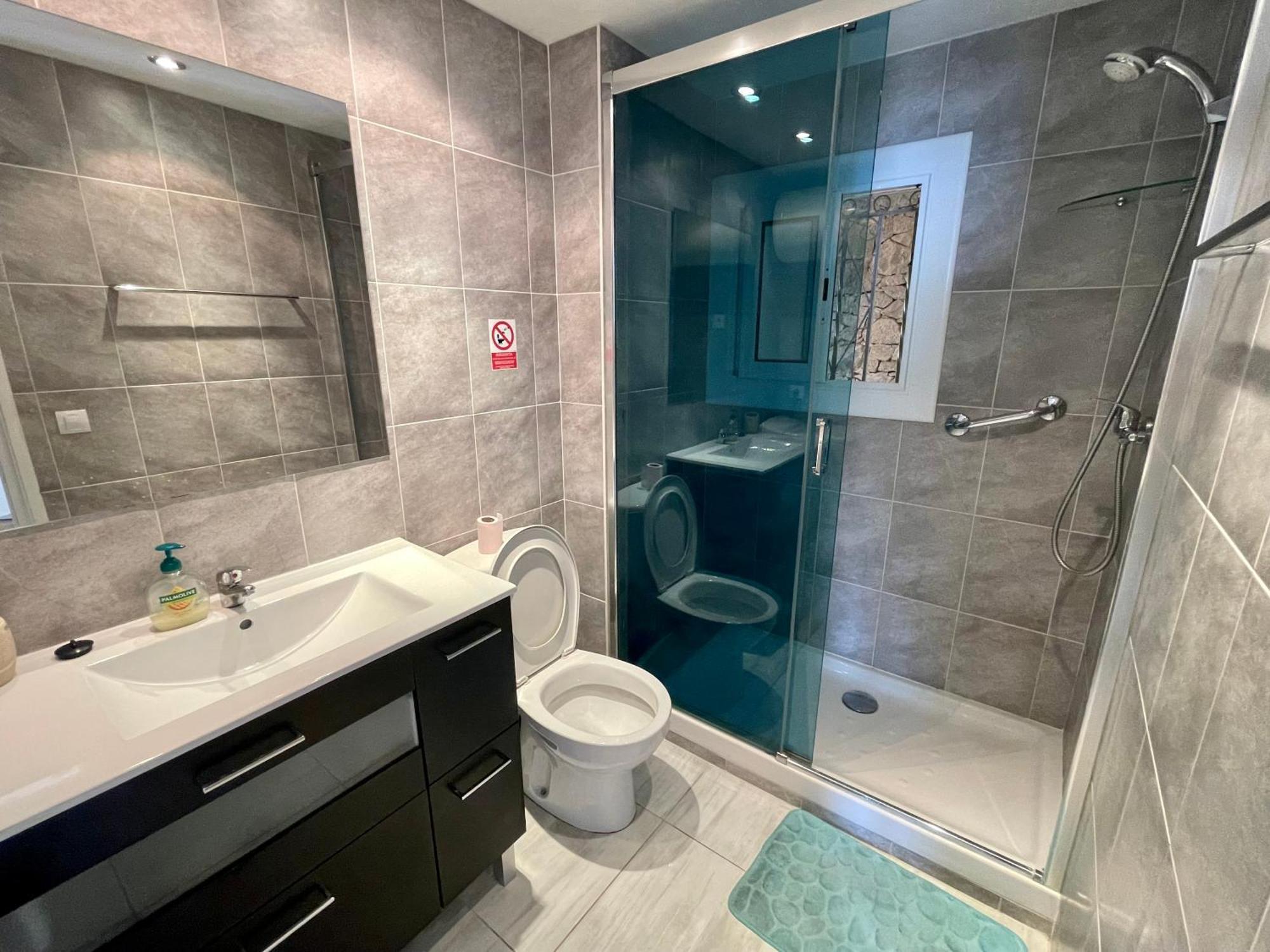 Magnifique Appartement En Front De Mer, Caneylles Росес Екстериор снимка