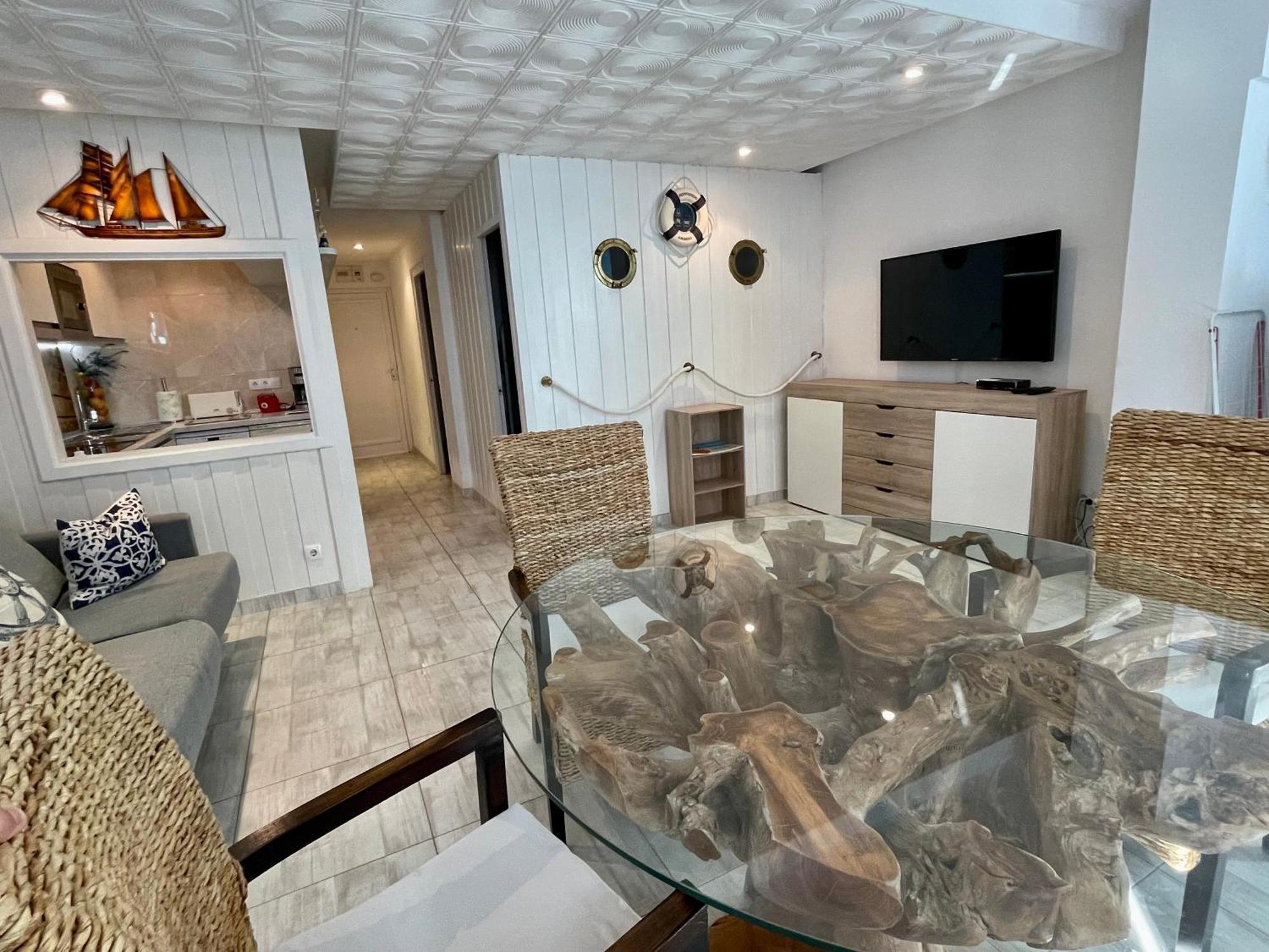 Magnifique Appartement En Front De Mer, Caneylles Росес Екстериор снимка