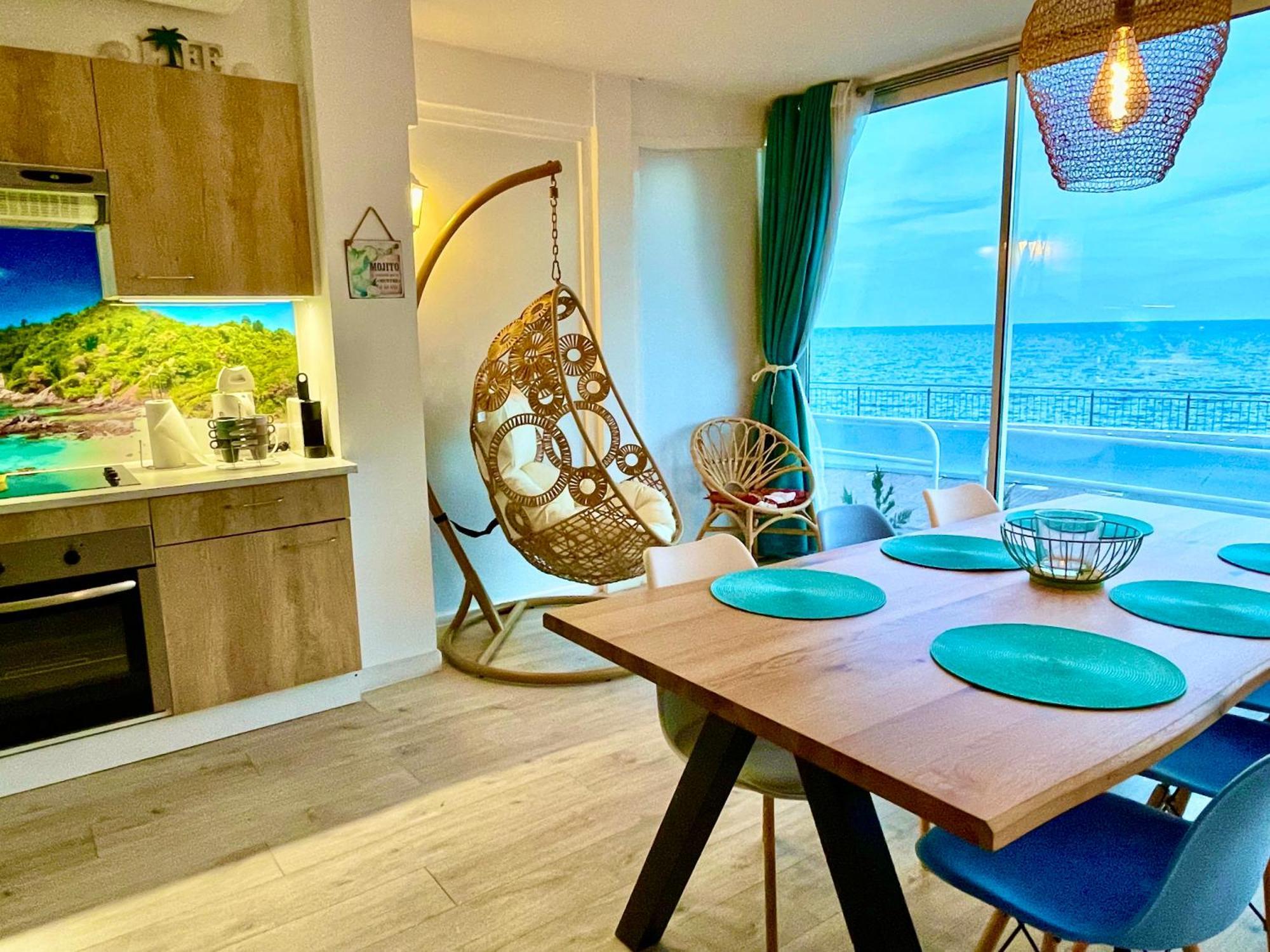 Magnifique Appartement En Front De Mer, Caneylles Росес Екстериор снимка